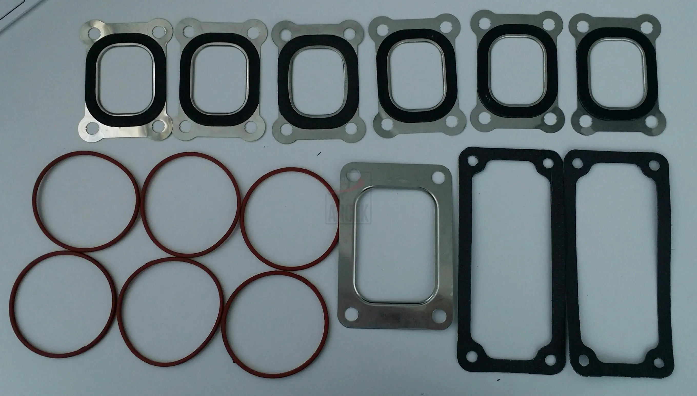 EXHAUST MANIFOLT GASKET SET 