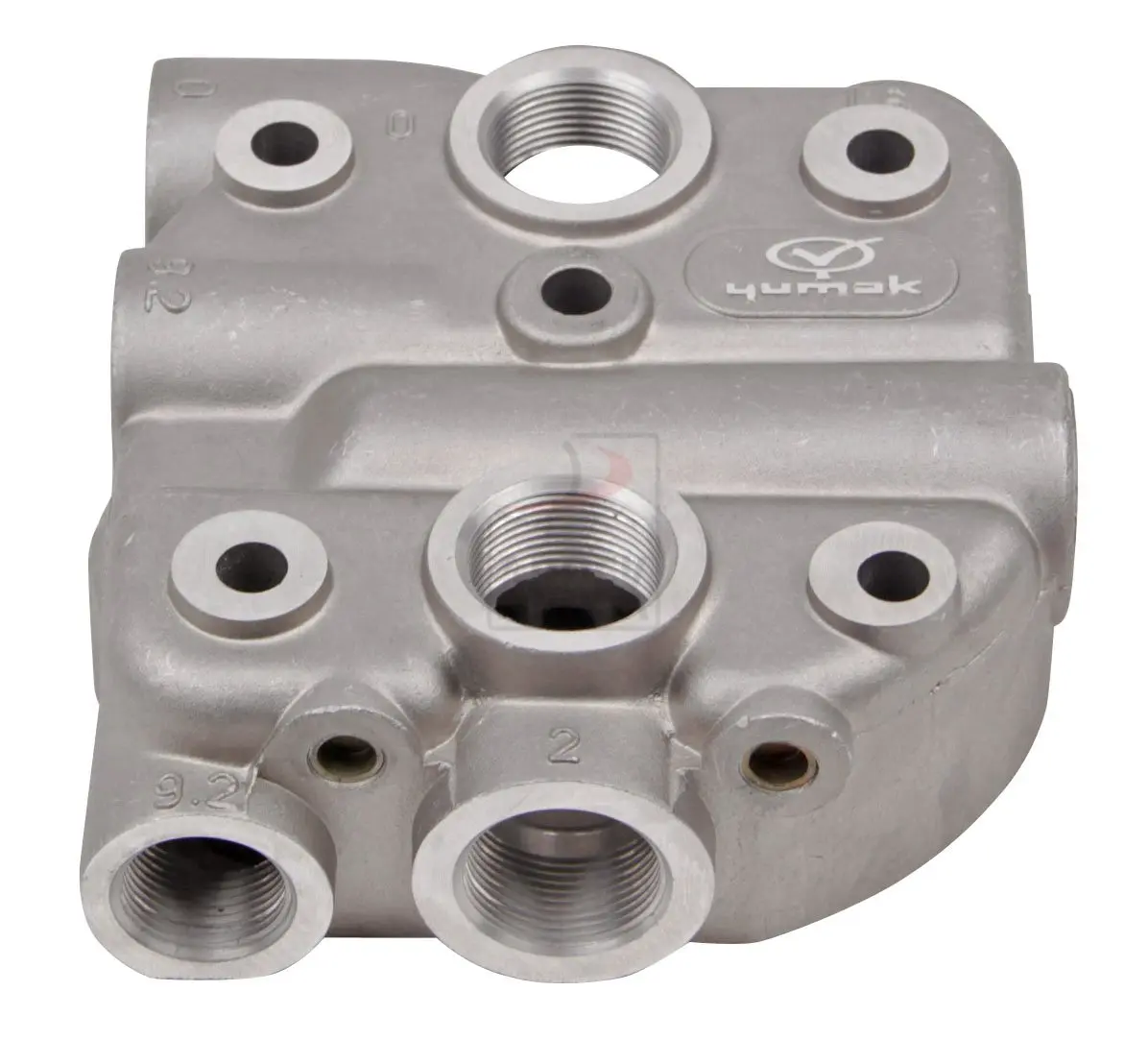 CYLINDER HEAD 